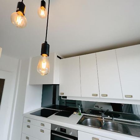 Appartement Spacieux Avec Balcon Saint-Fons Exteriör bild